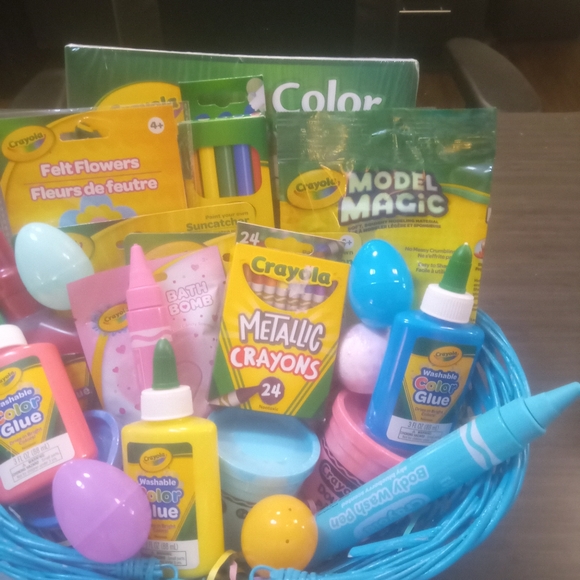Kids Crayola Easter Basket - Picture 8 of 15